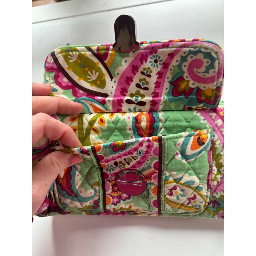 Vera Bradley quilted Pushlock Wristlet wallet in Tutti Frutti